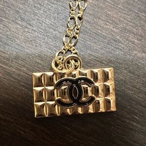 GWP — Chanel Gold Pendant Necklace